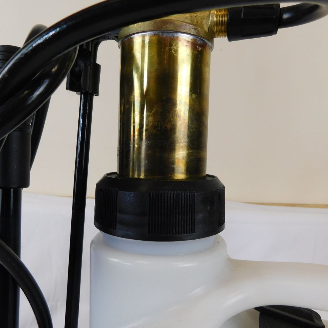 Pompa manuale in ottone - 18 LT - Mondoprato