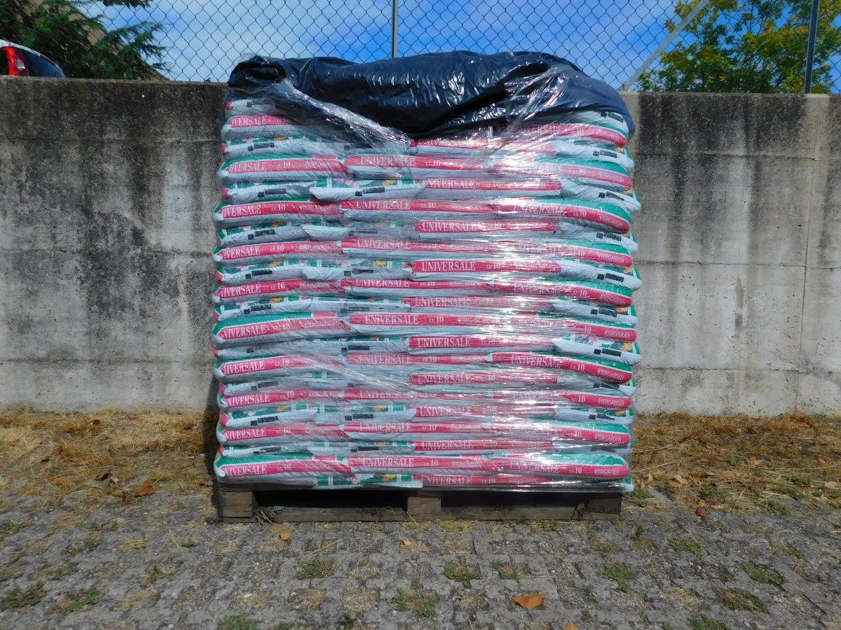 Bancale di Terriccio Universale per Piante e Fiori Bancale di Terriccio Universale per Piante e Fiori